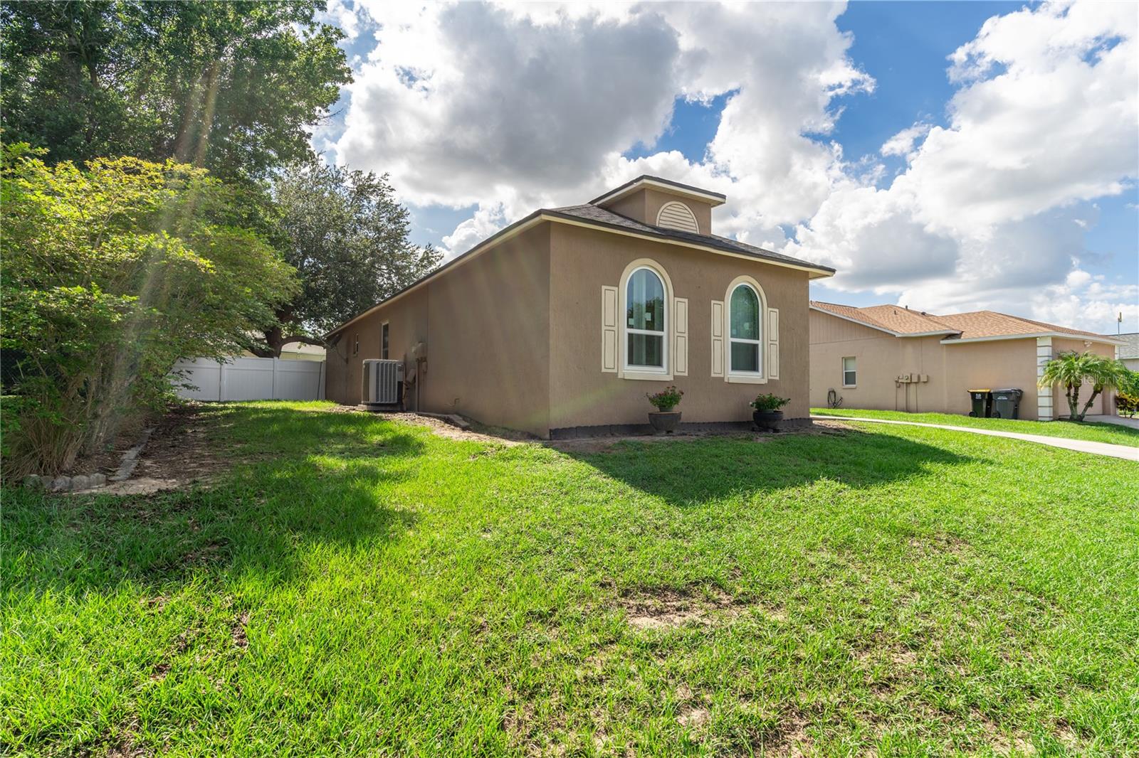 5525 BEVERLY RISE BLVD