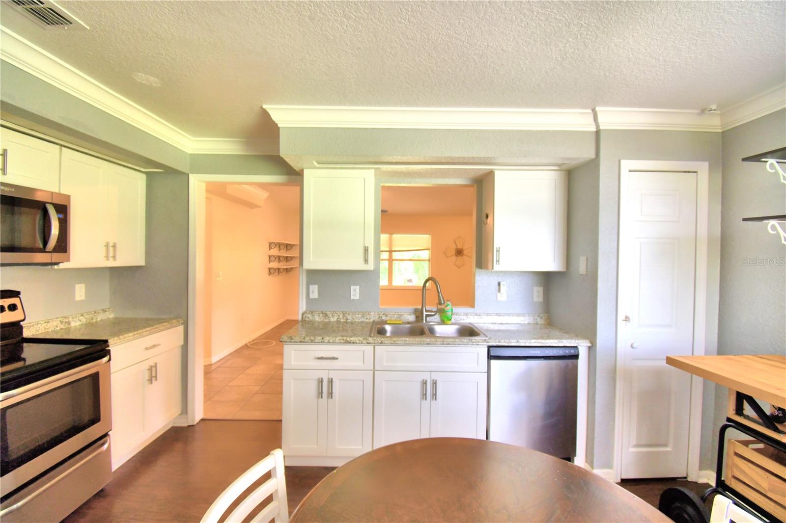 2217 HOWARD WEST AVE