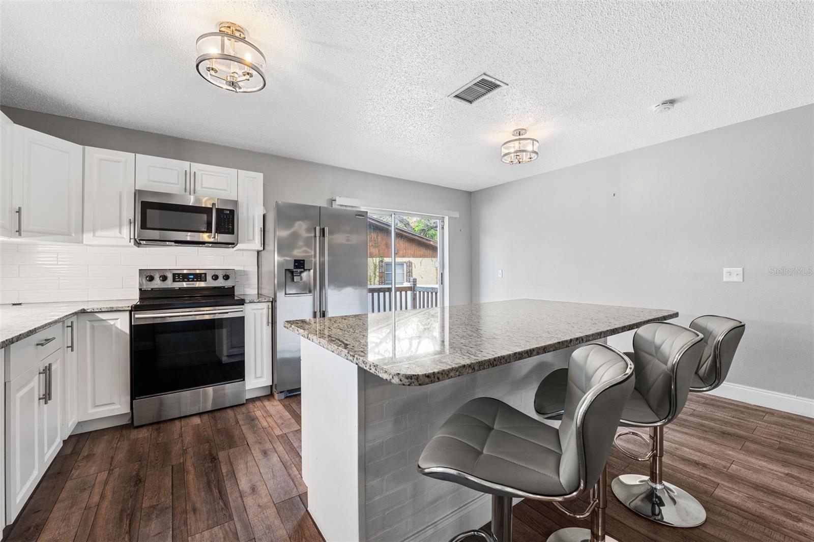 9411 W PERIO PL