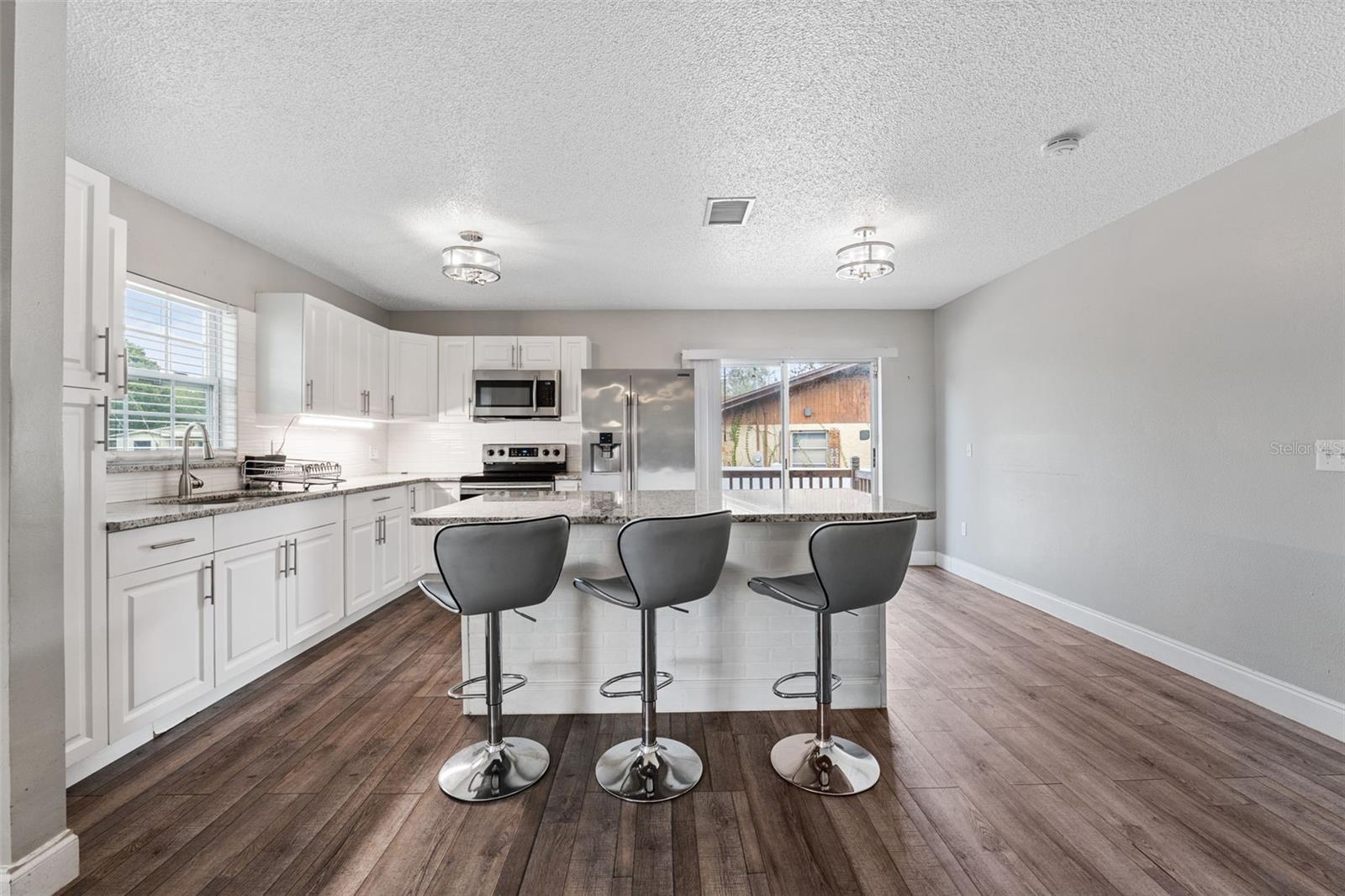 9411 W PERIO PL