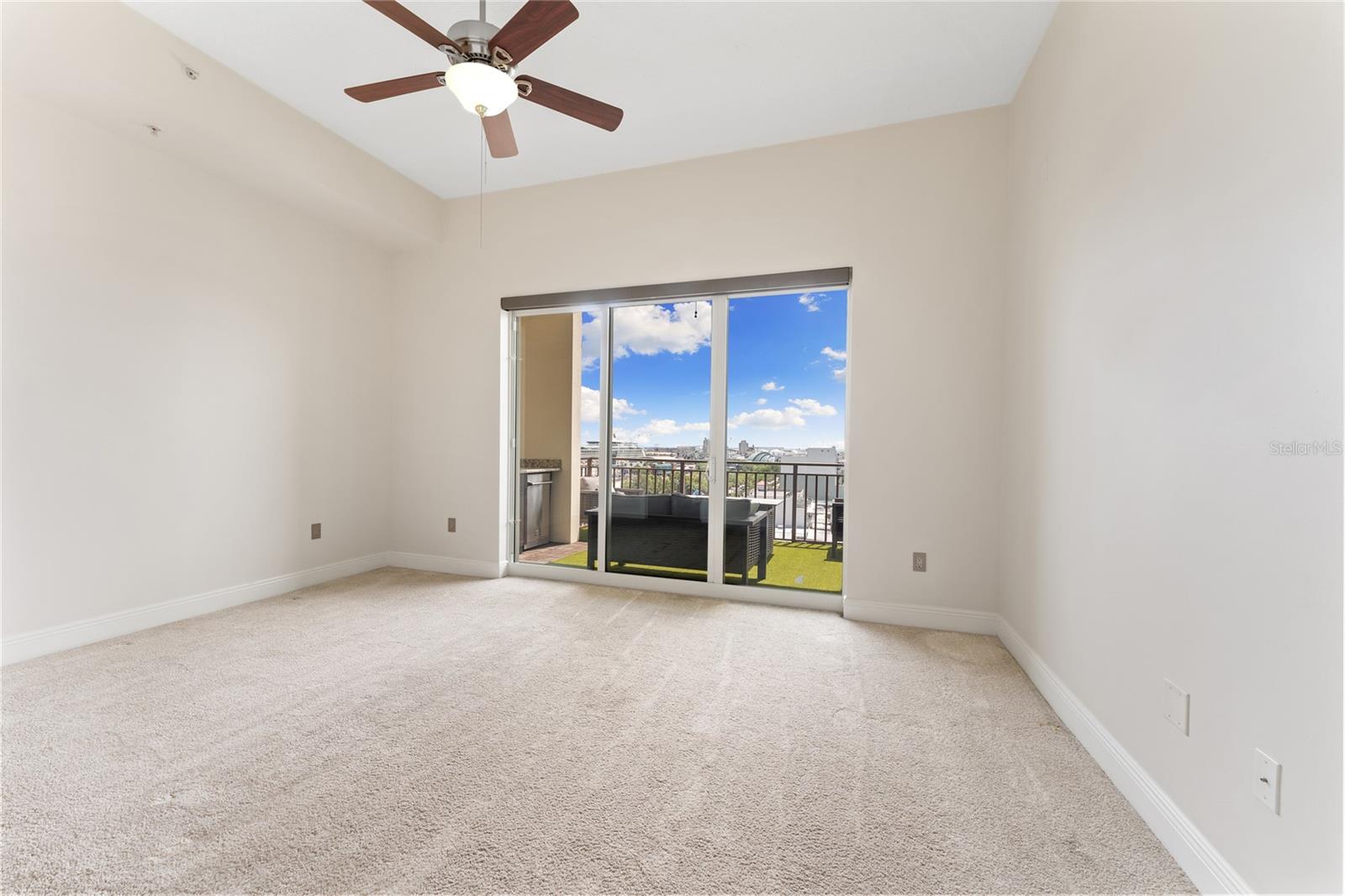 1238 E KENNEDY BLVD #1003