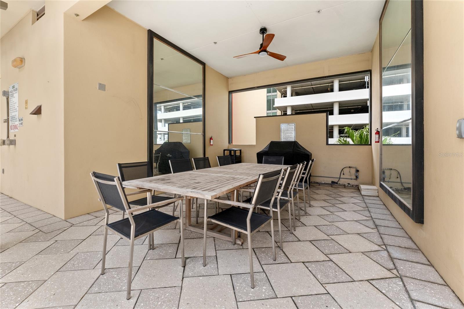 1238 E KENNEDY BLVD #1003