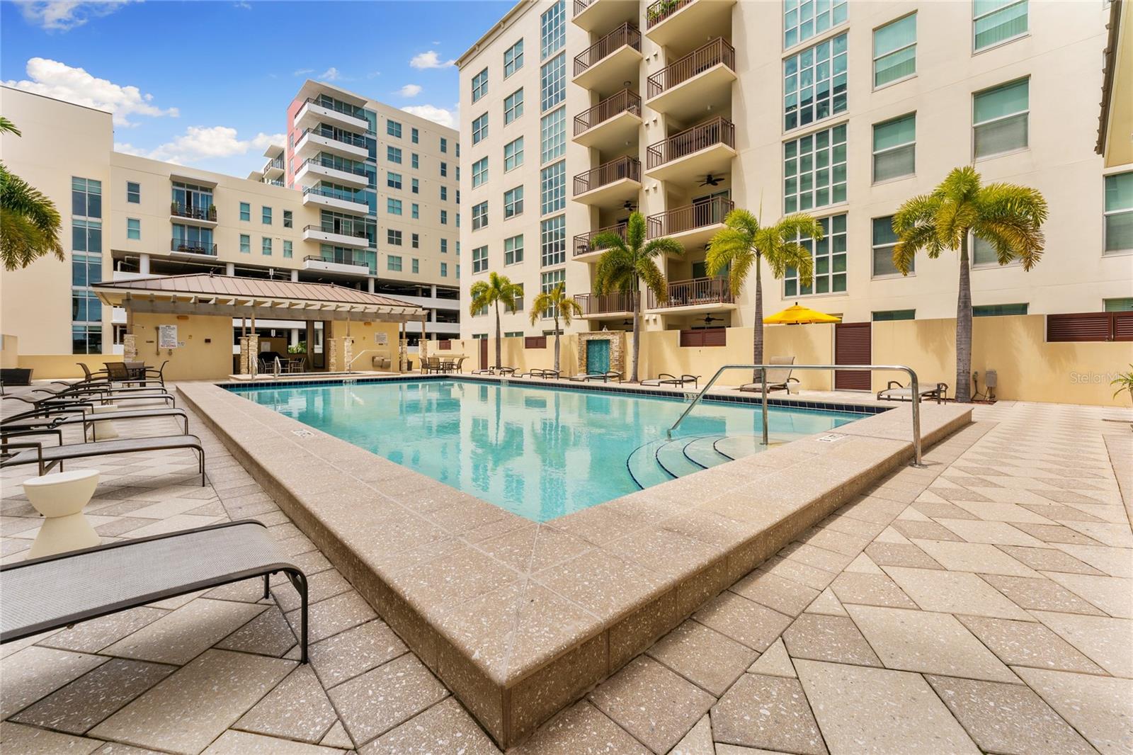 1238 E KENNEDY BLVD #1003