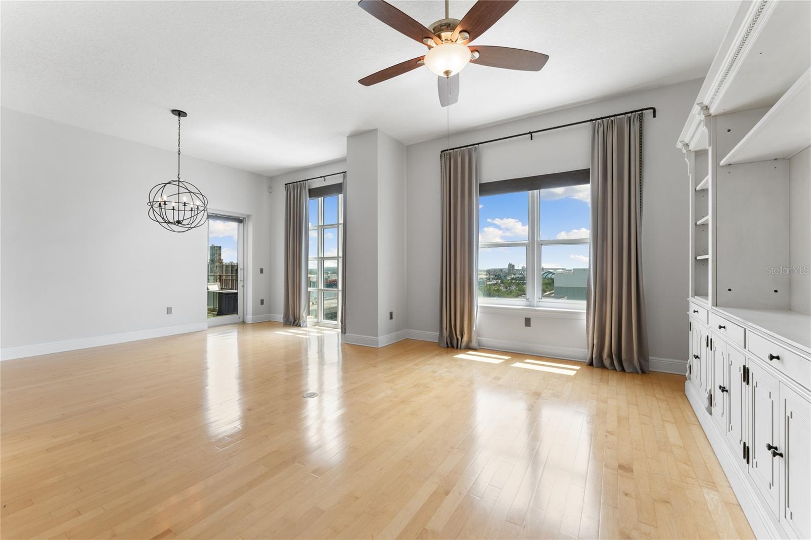 1238 E KENNEDY BLVD #1003