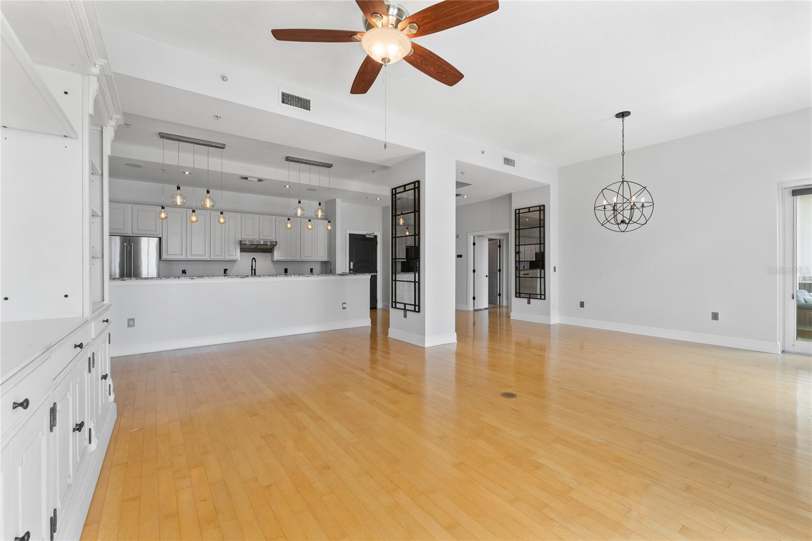 1238 E KENNEDY BLVD #1003