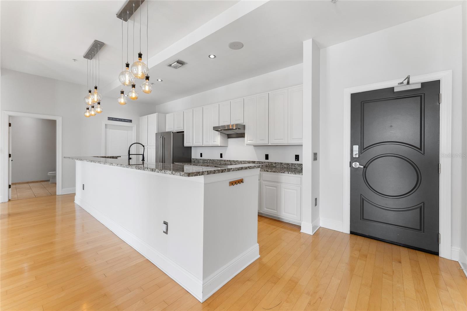 1238 E KENNEDY BLVD #1003