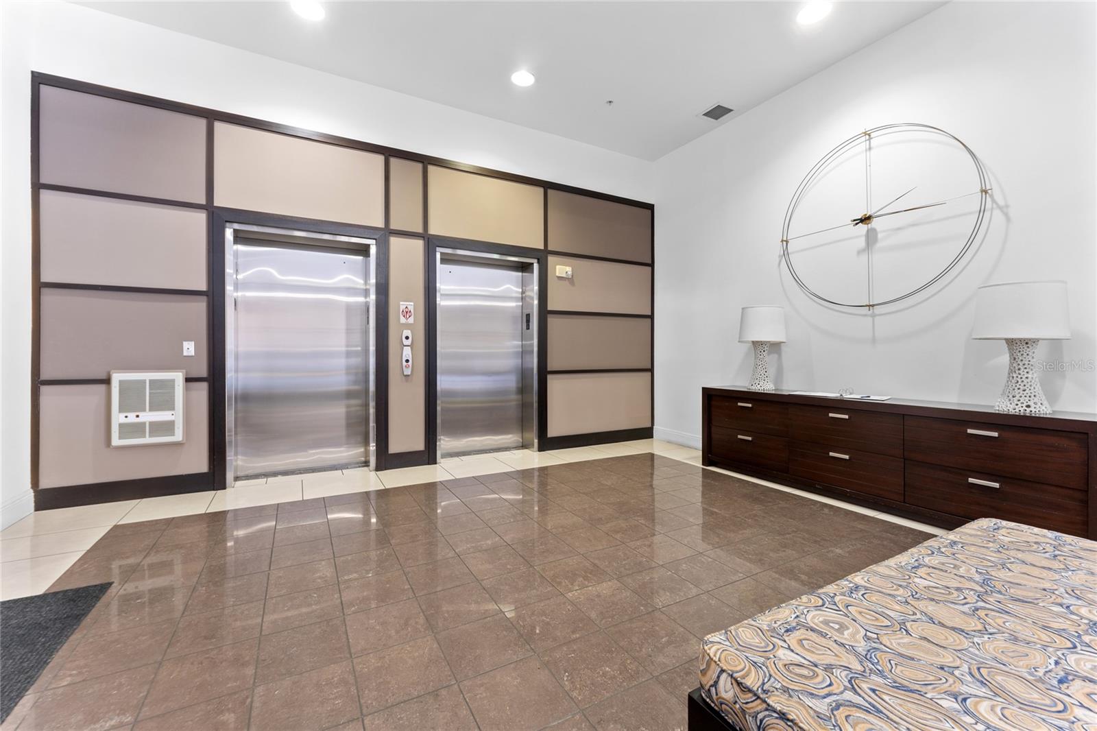 1238 E KENNEDY BLVD #1003