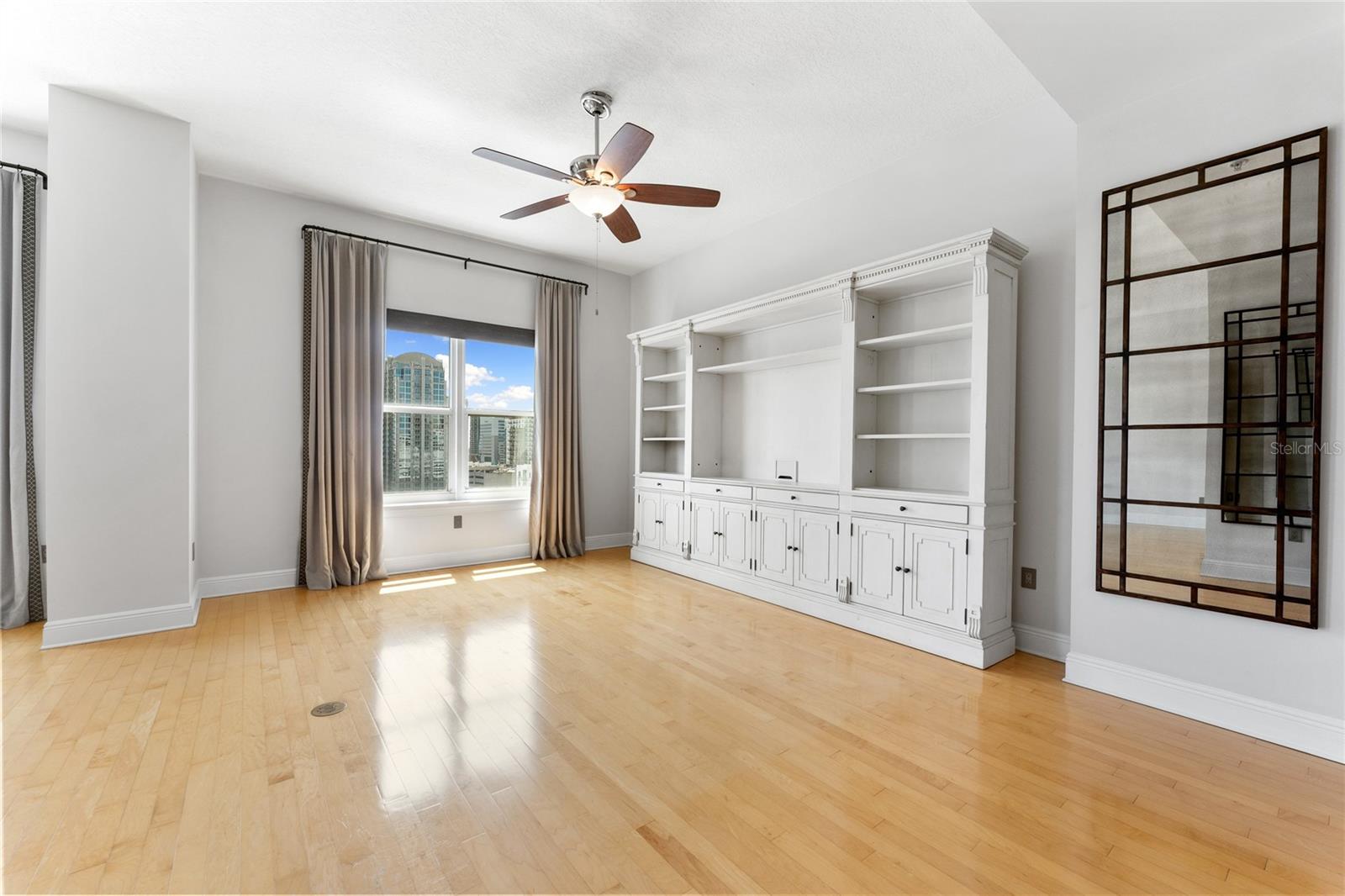 1238 E KENNEDY BLVD #1003