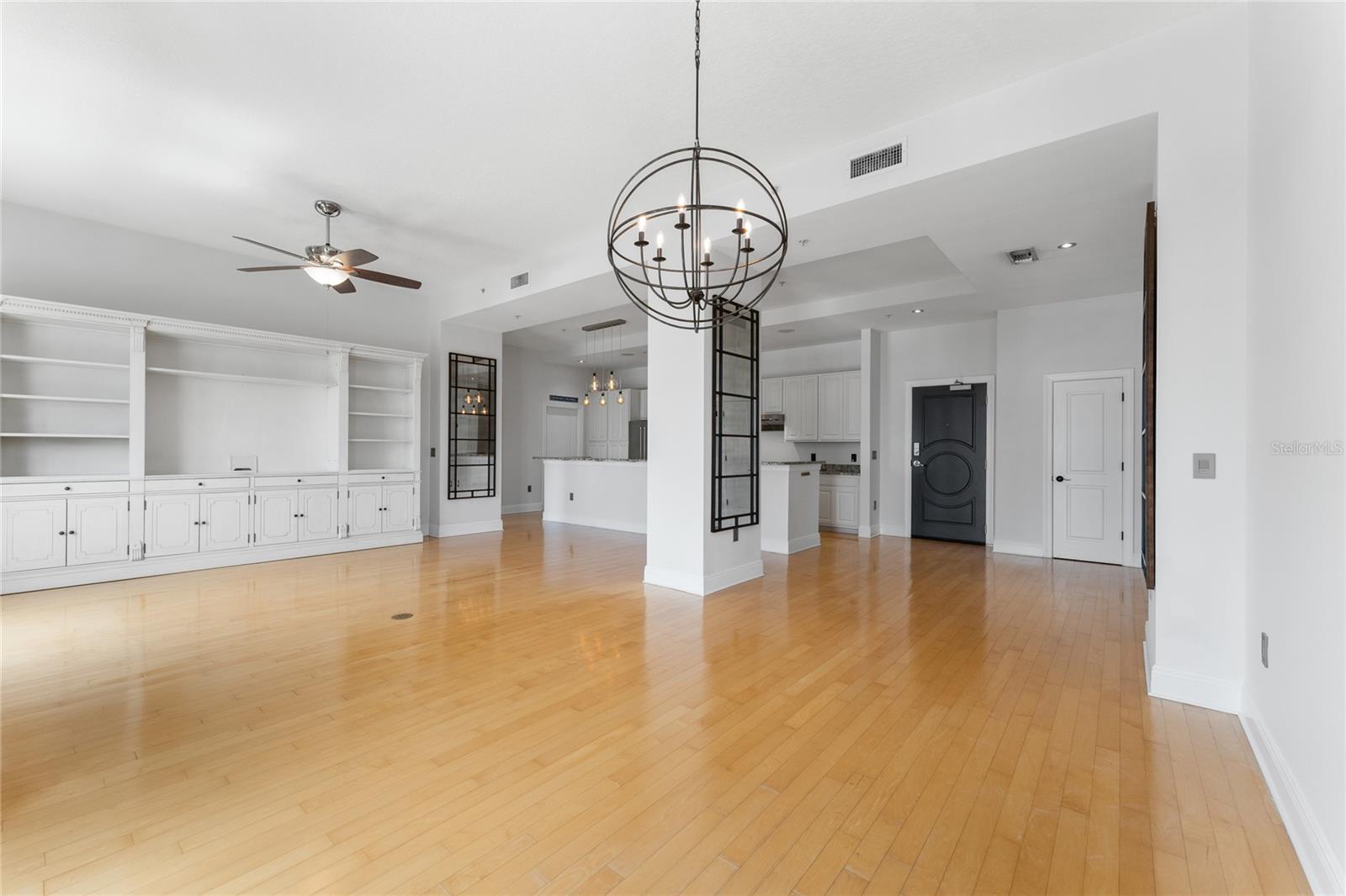 1238 E KENNEDY BLVD #1003