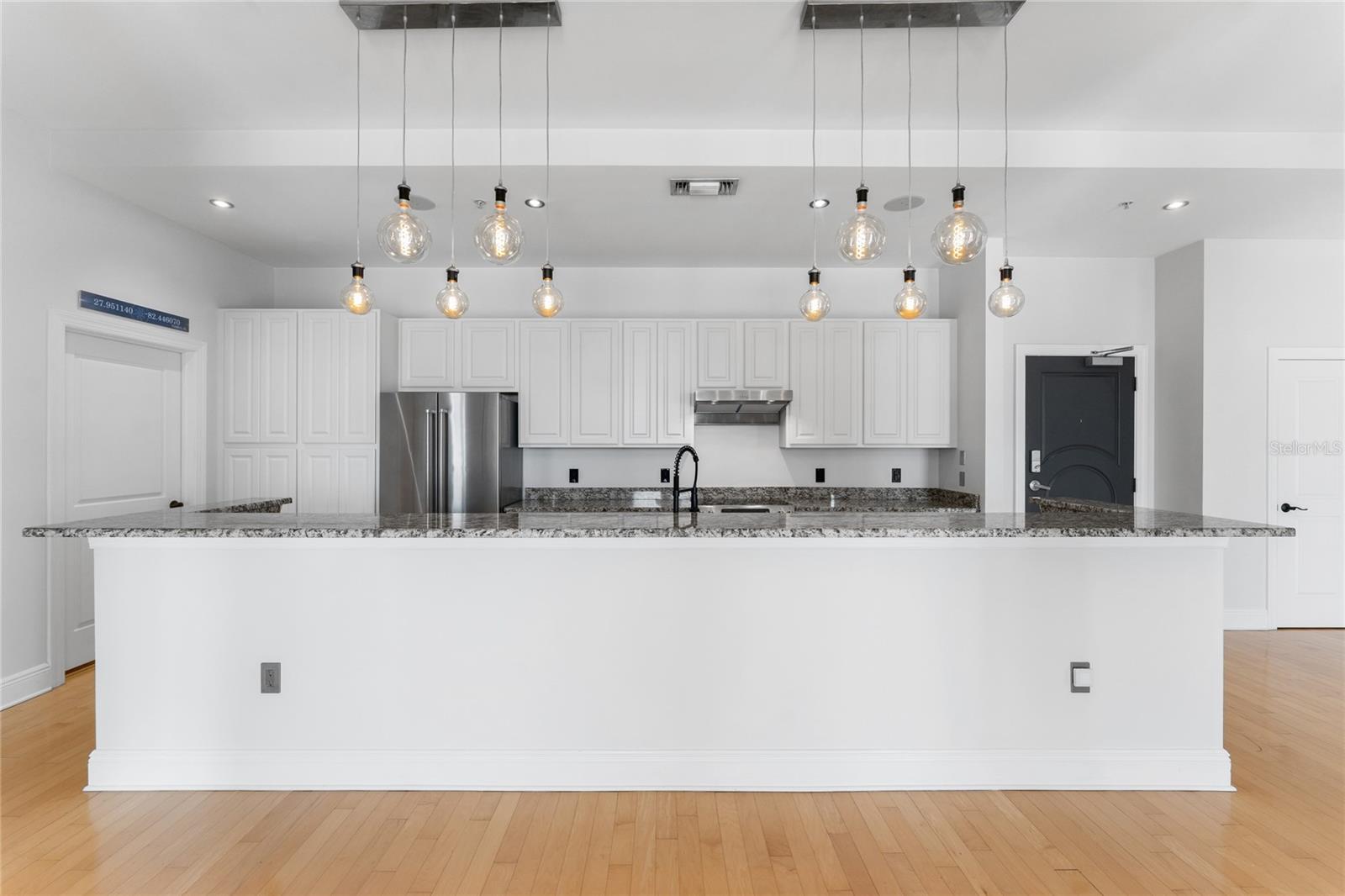 1238 E KENNEDY BLVD #1003