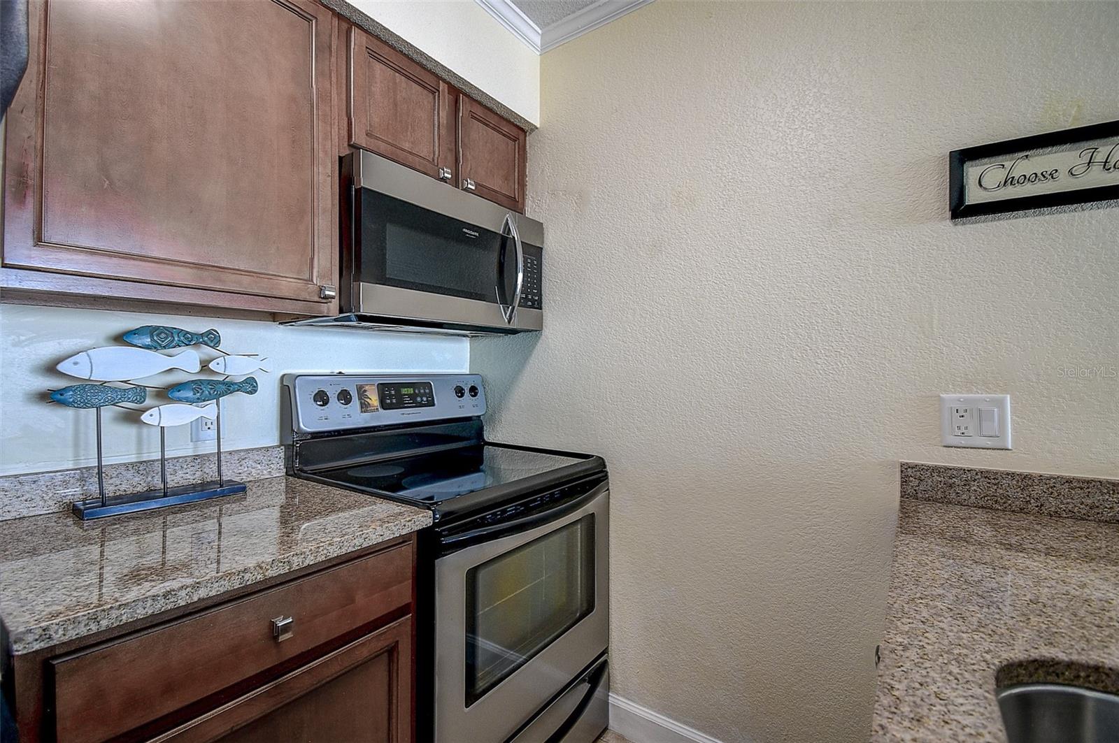 2506 N ROCKY POINT DR #224