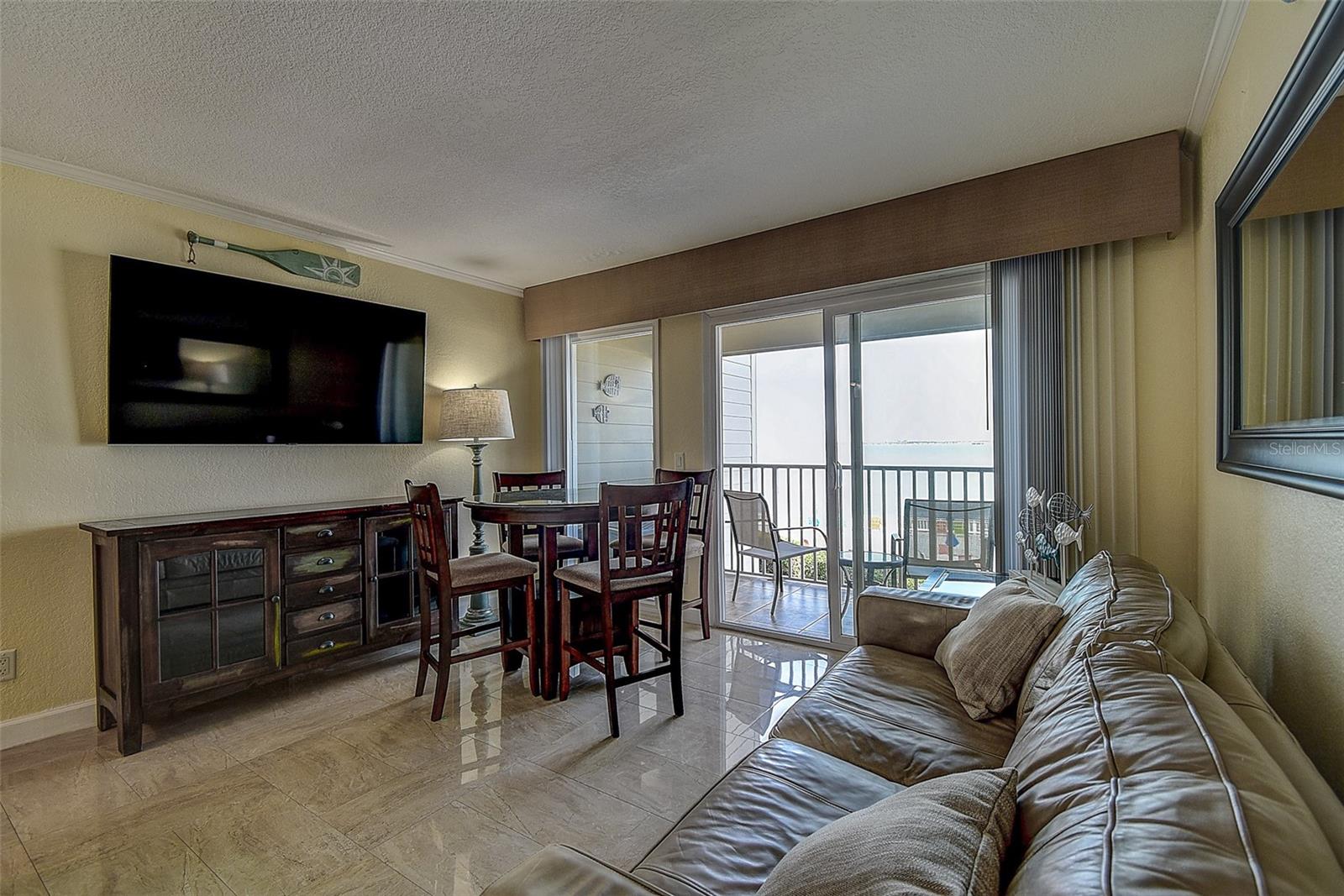 2506 N ROCKY POINT DR #224