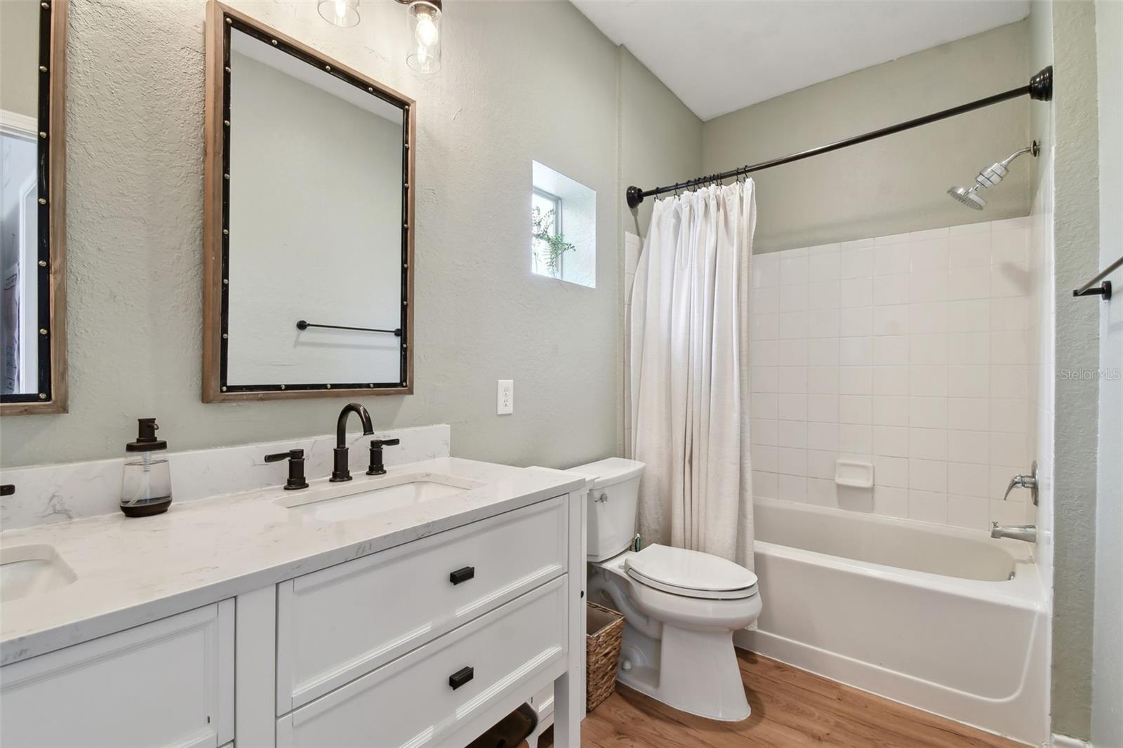 4329 BAYSIDE VILLAGE DR #202