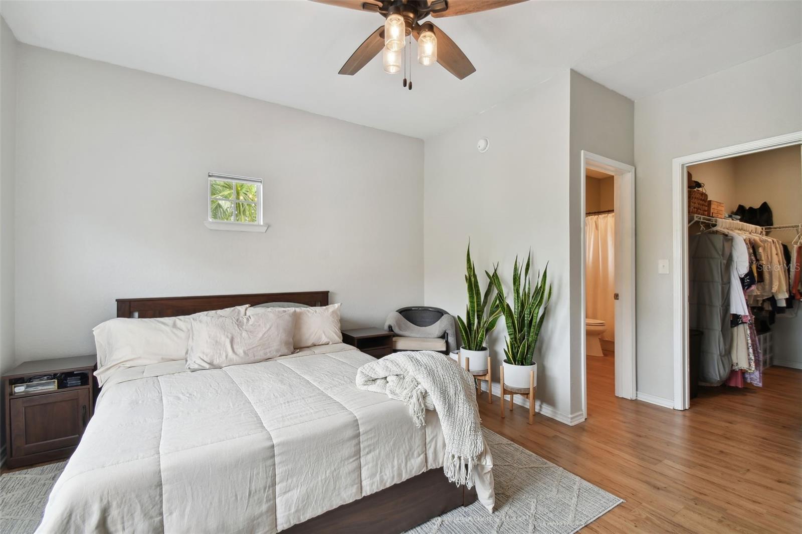 4329 BAYSIDE VILLAGE DR #202