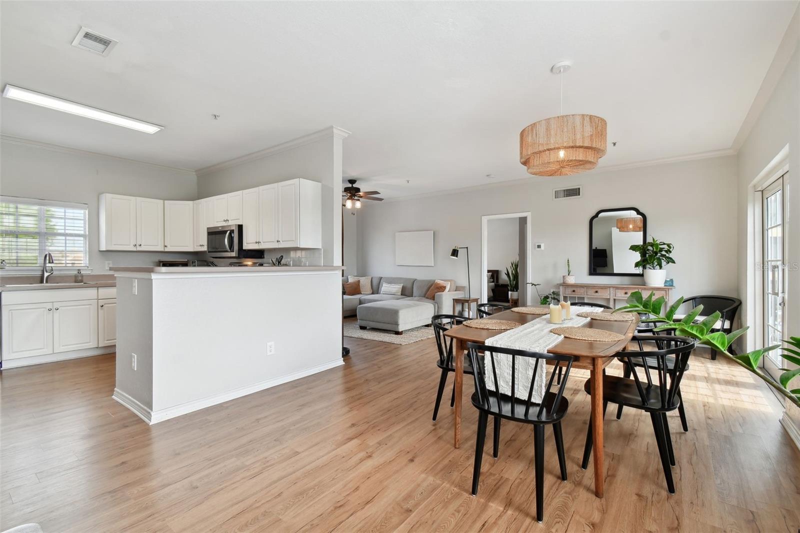 4329 BAYSIDE VILLAGE DR #202