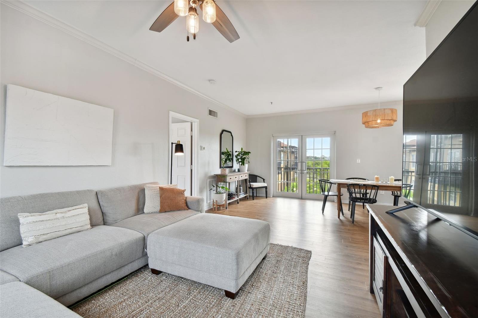 4329 BAYSIDE VILLAGE DR #202