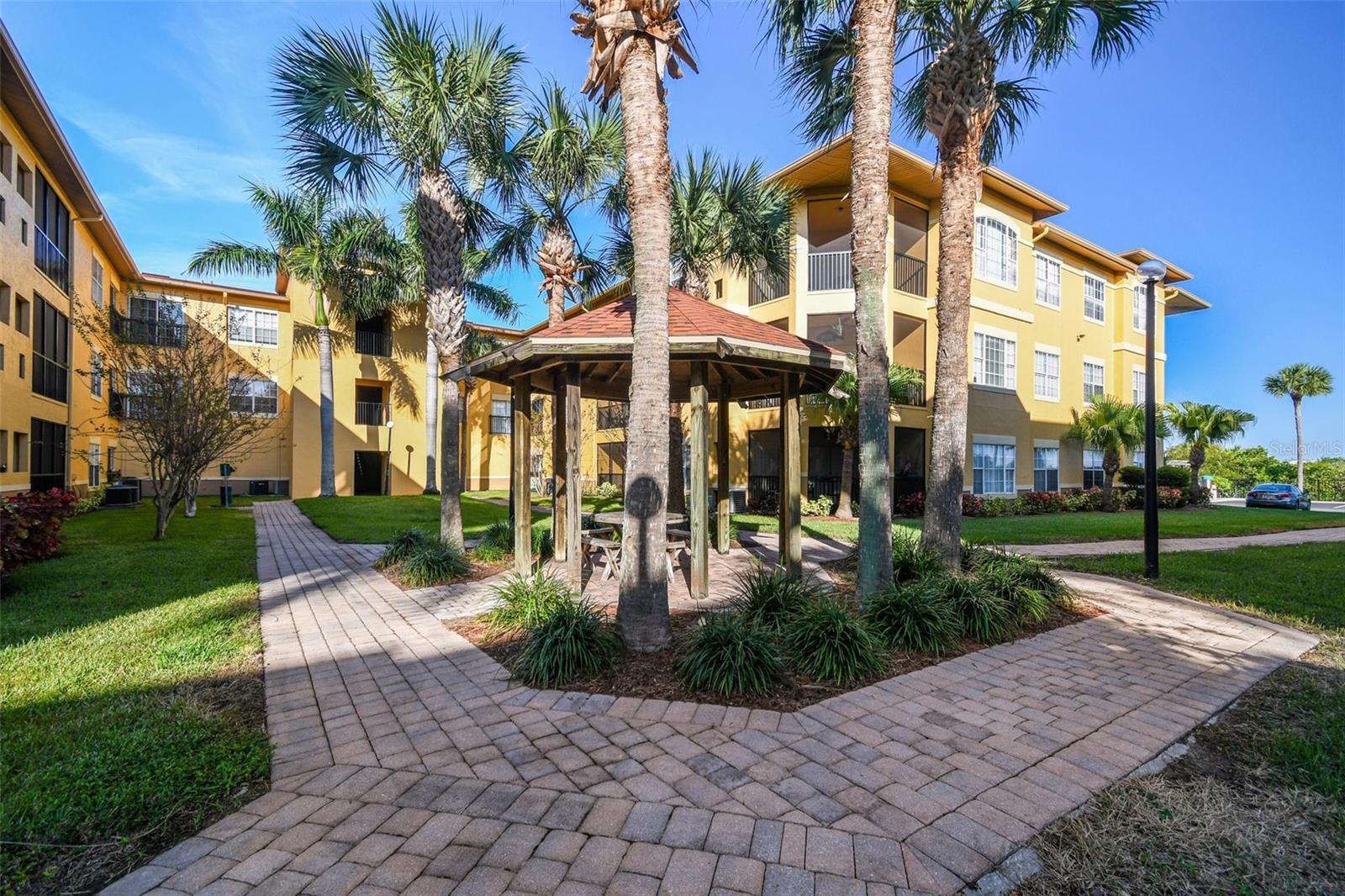 4329 BAYSIDE VILLAGE DR #202