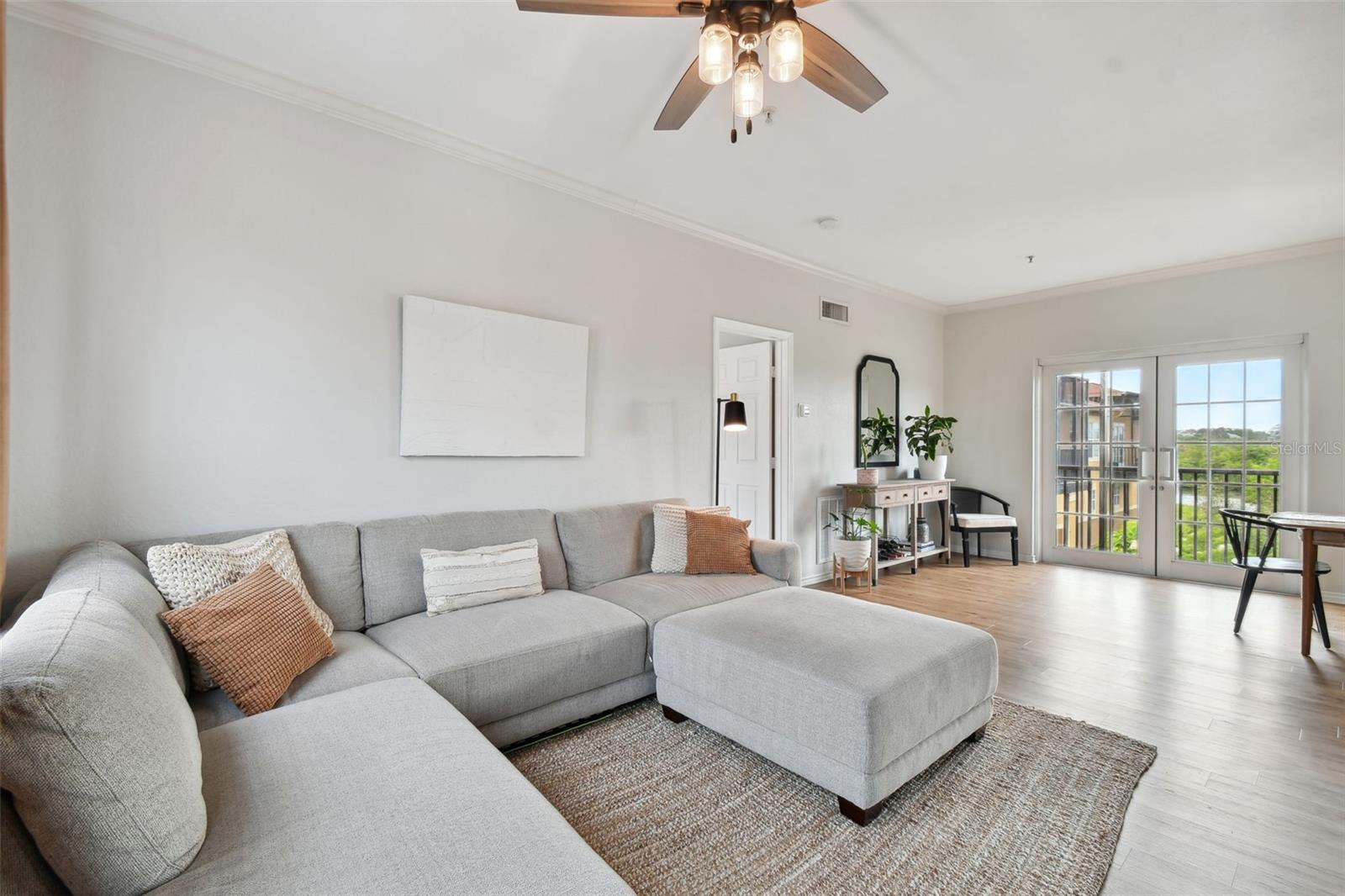 4329 BAYSIDE VILLAGE DR #202