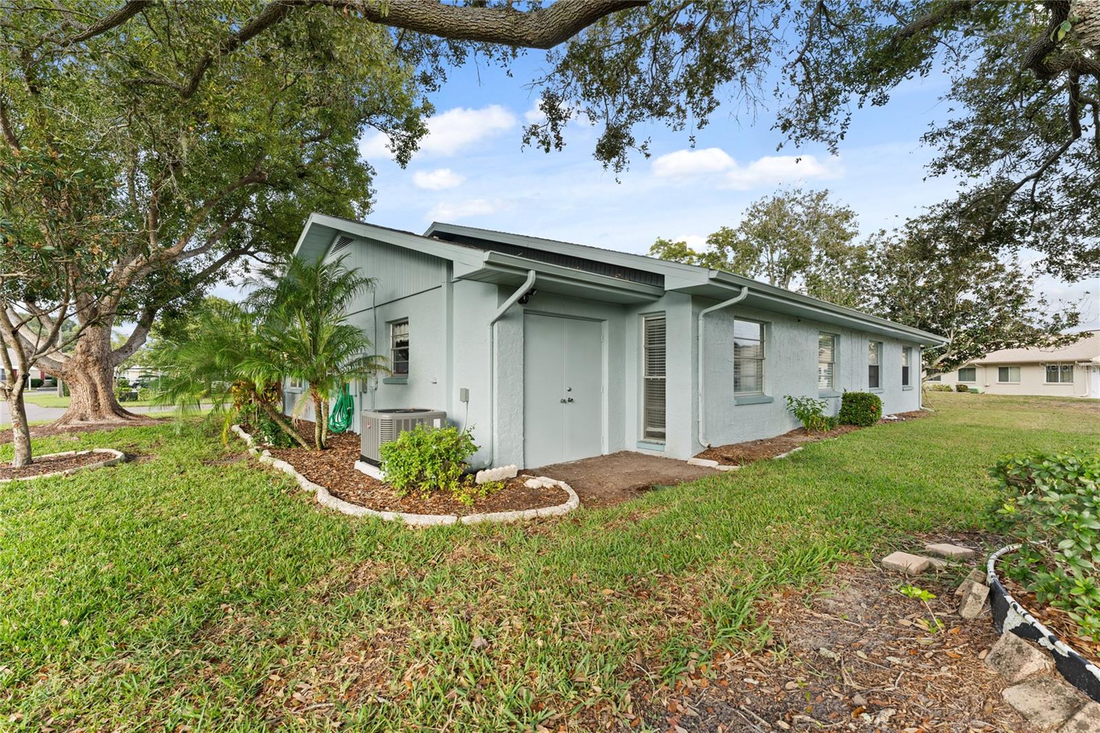 2224 GREENHAVEN DR #381