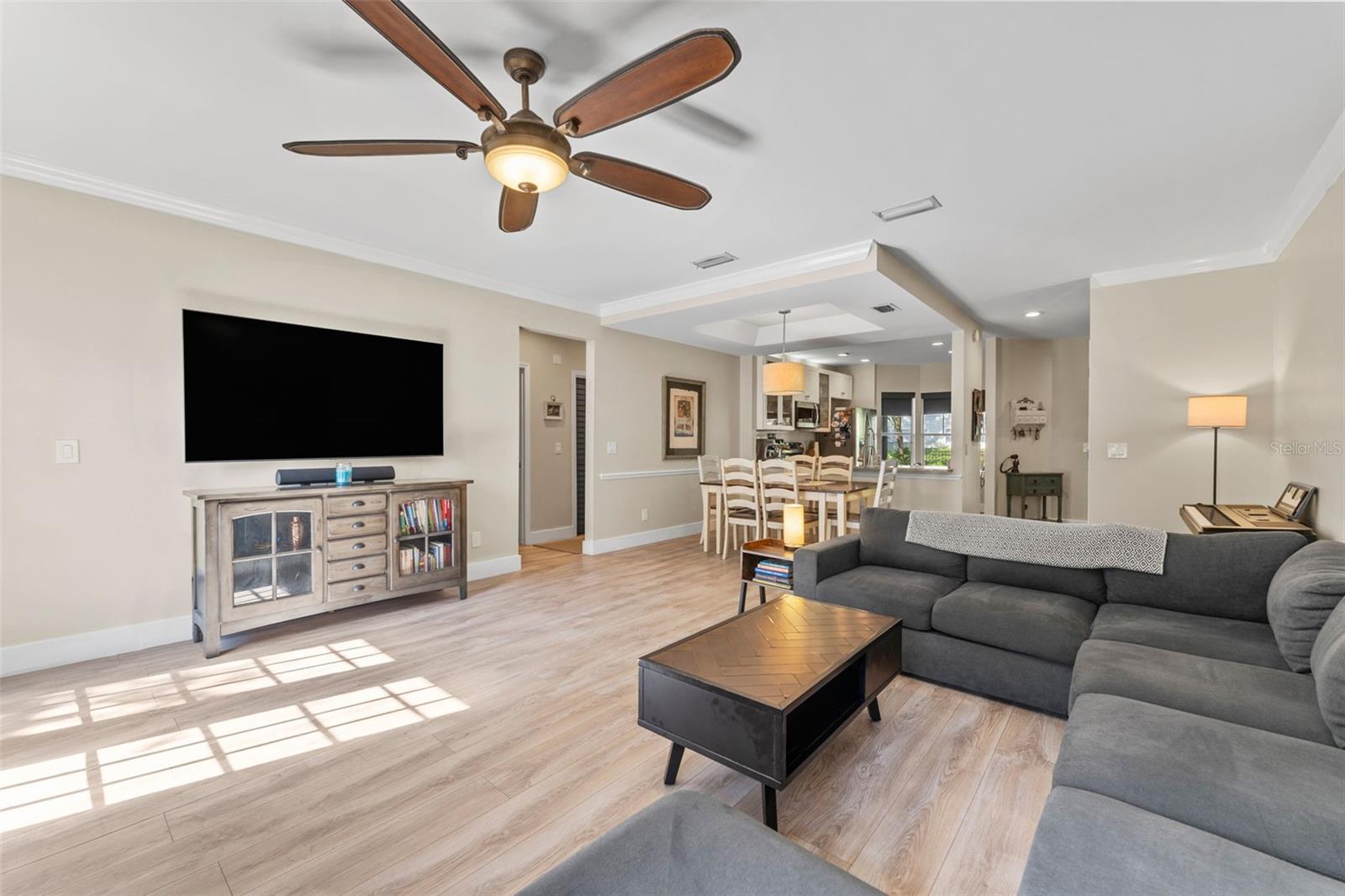 315 S EDISON AVE #17