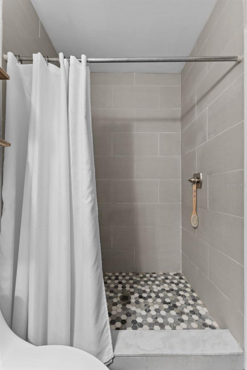 315 S EDISON AVE #17