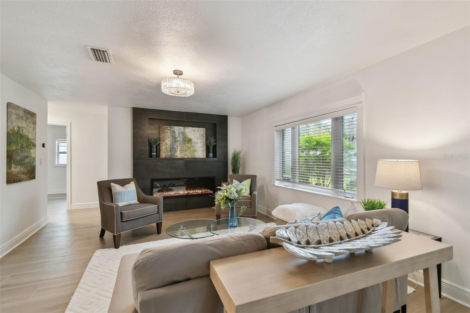 2115 S WEST SHORE BLVD