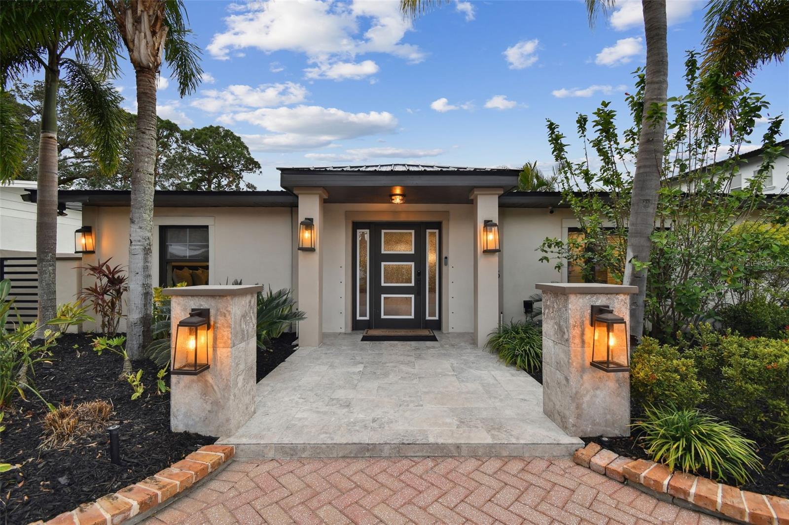 2115 S WEST SHORE BLVD