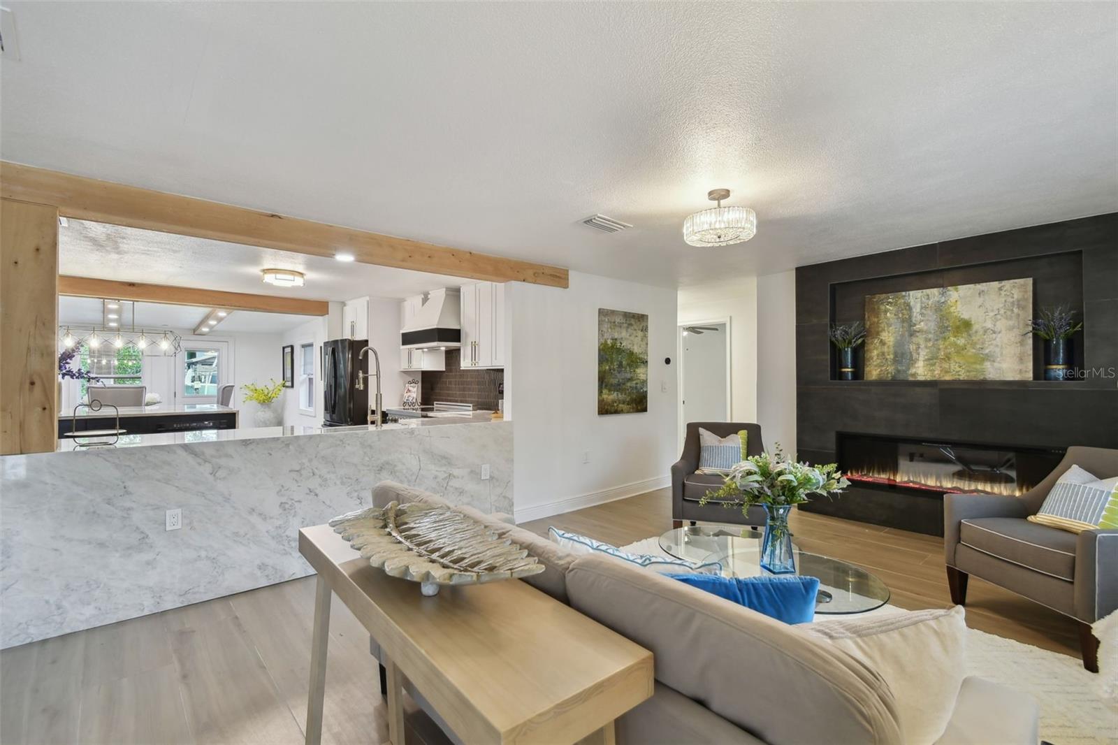 2115 S WEST SHORE BLVD