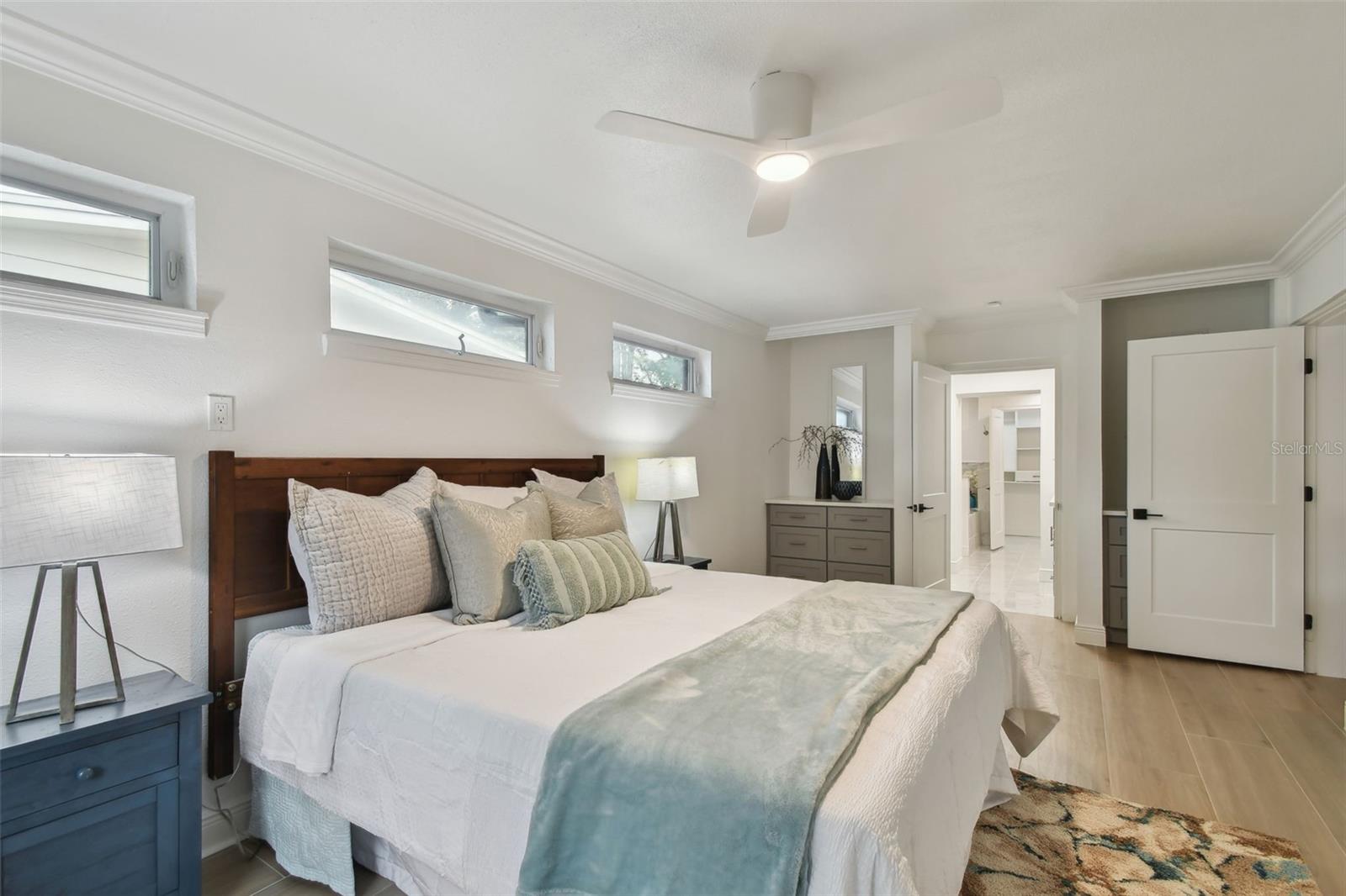 2115 S WEST SHORE BLVD