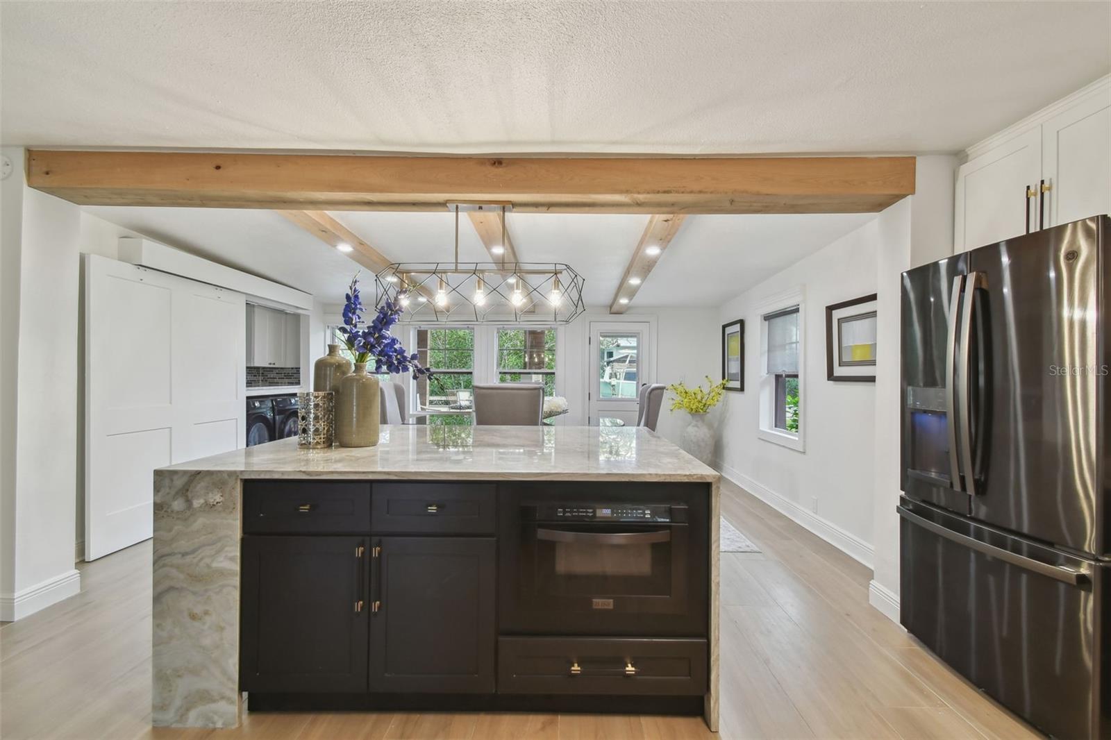 2115 S WEST SHORE BLVD