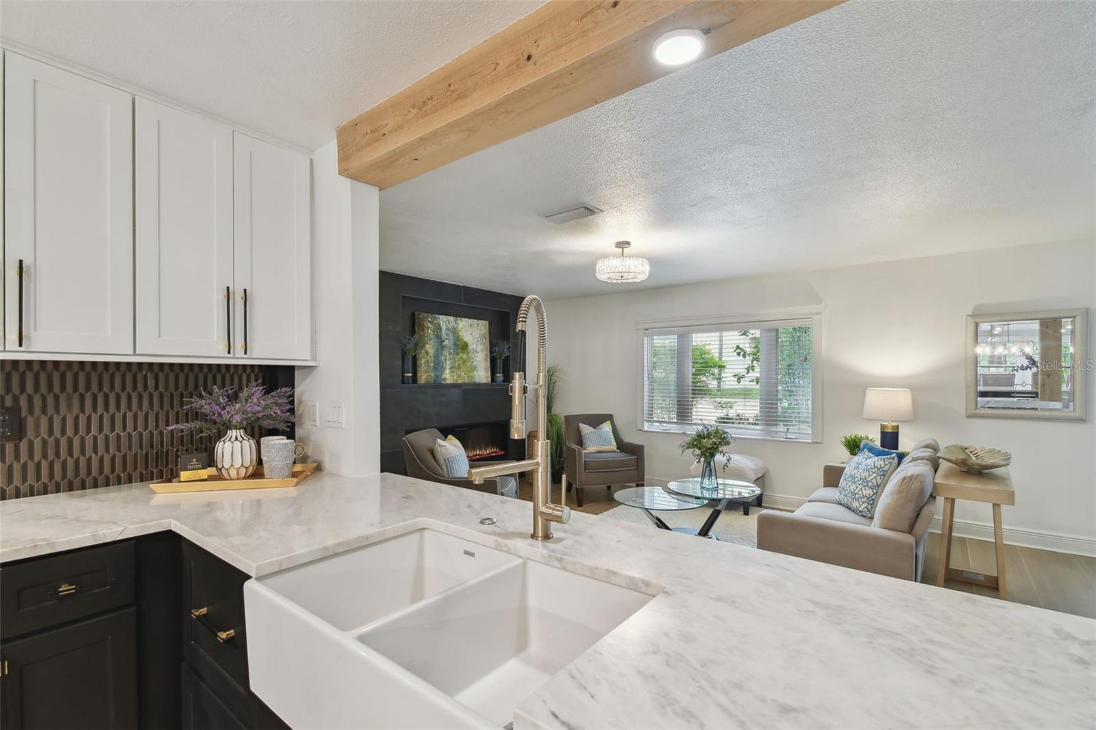 2115 S WEST SHORE BLVD