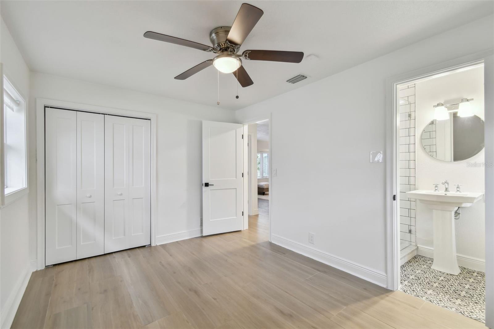 2115 S WEST SHORE BLVD