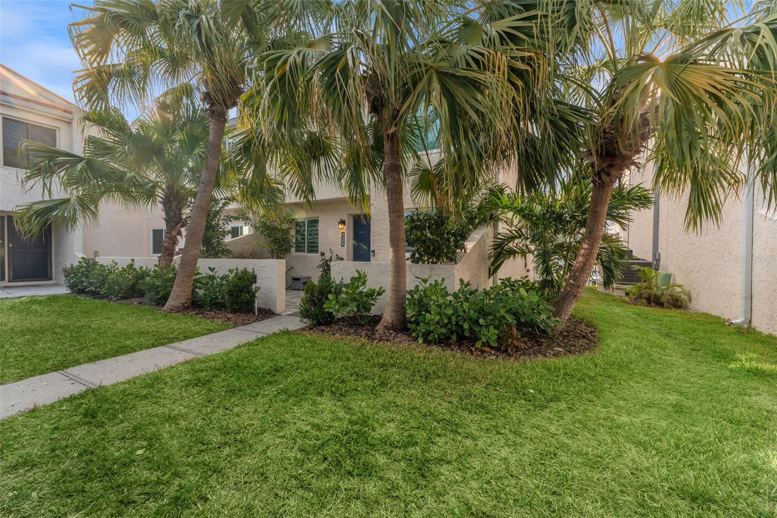 4208 HARBOR HOUSE DR