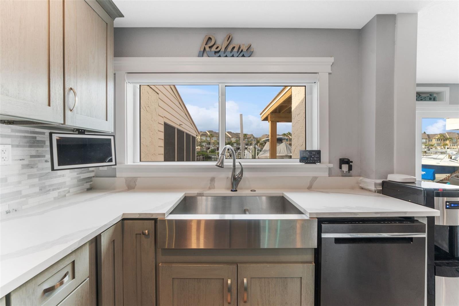 4208 HARBOR HOUSE DR