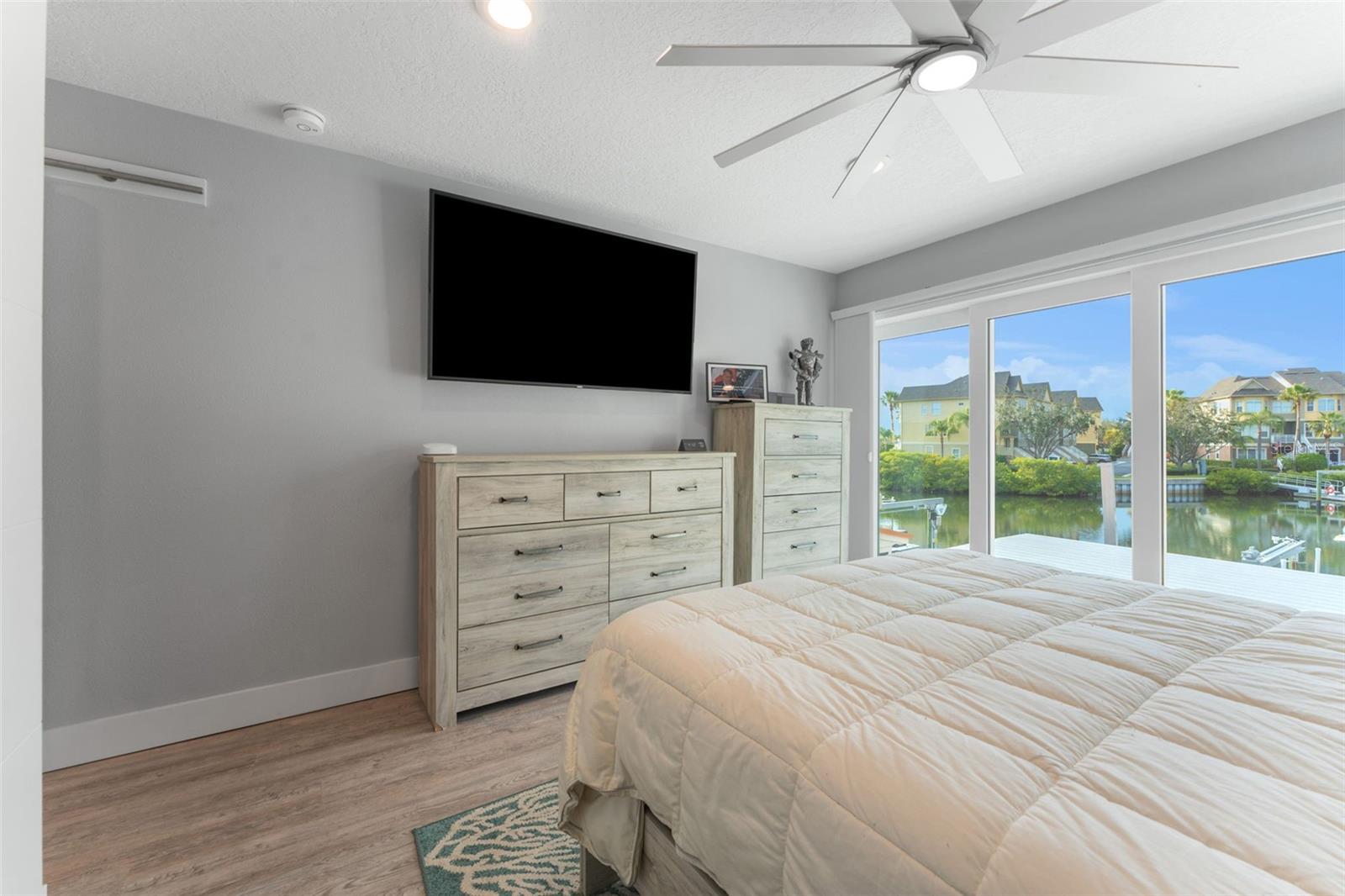 4208 HARBOR HOUSE DR