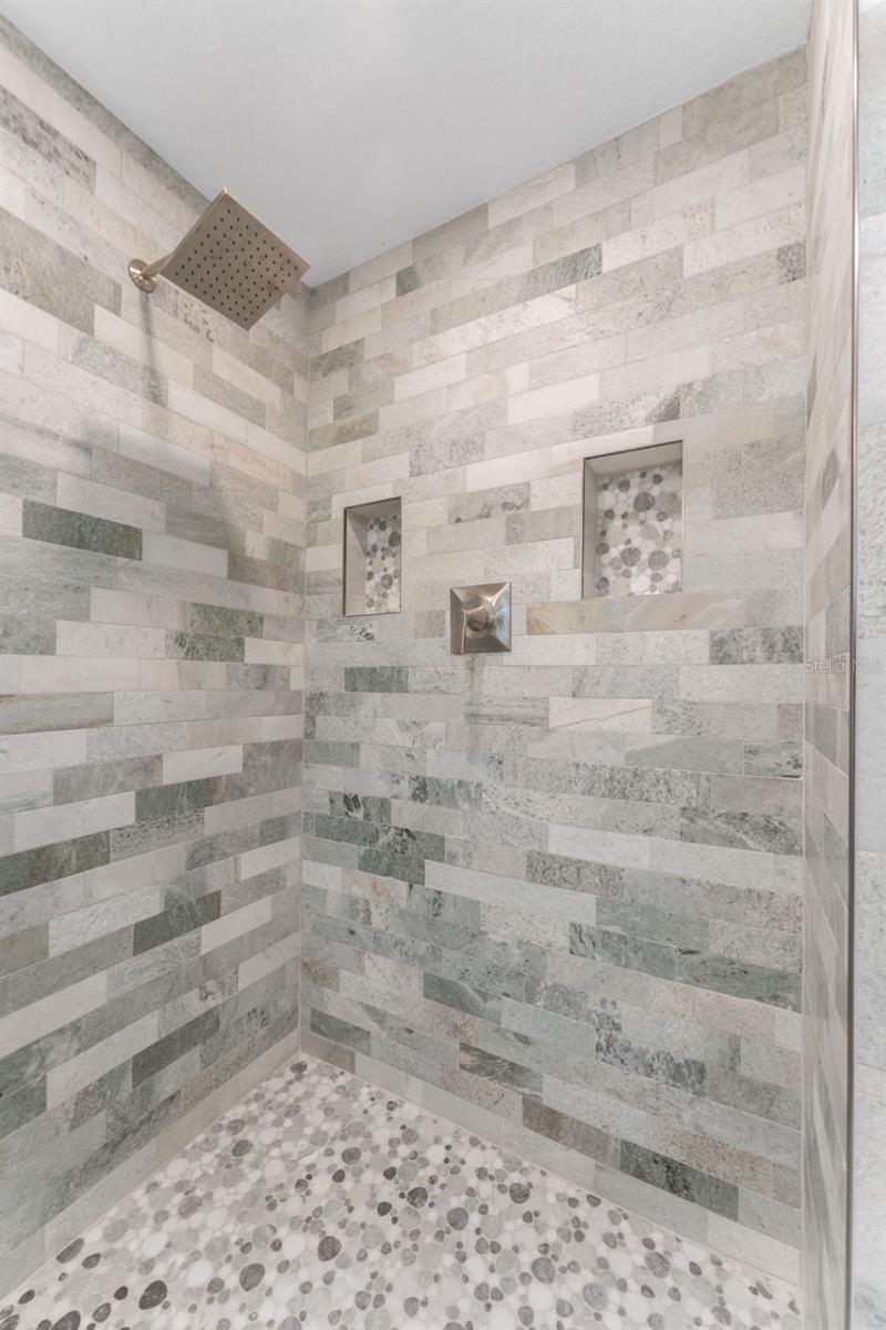 4208 HARBOR HOUSE DR