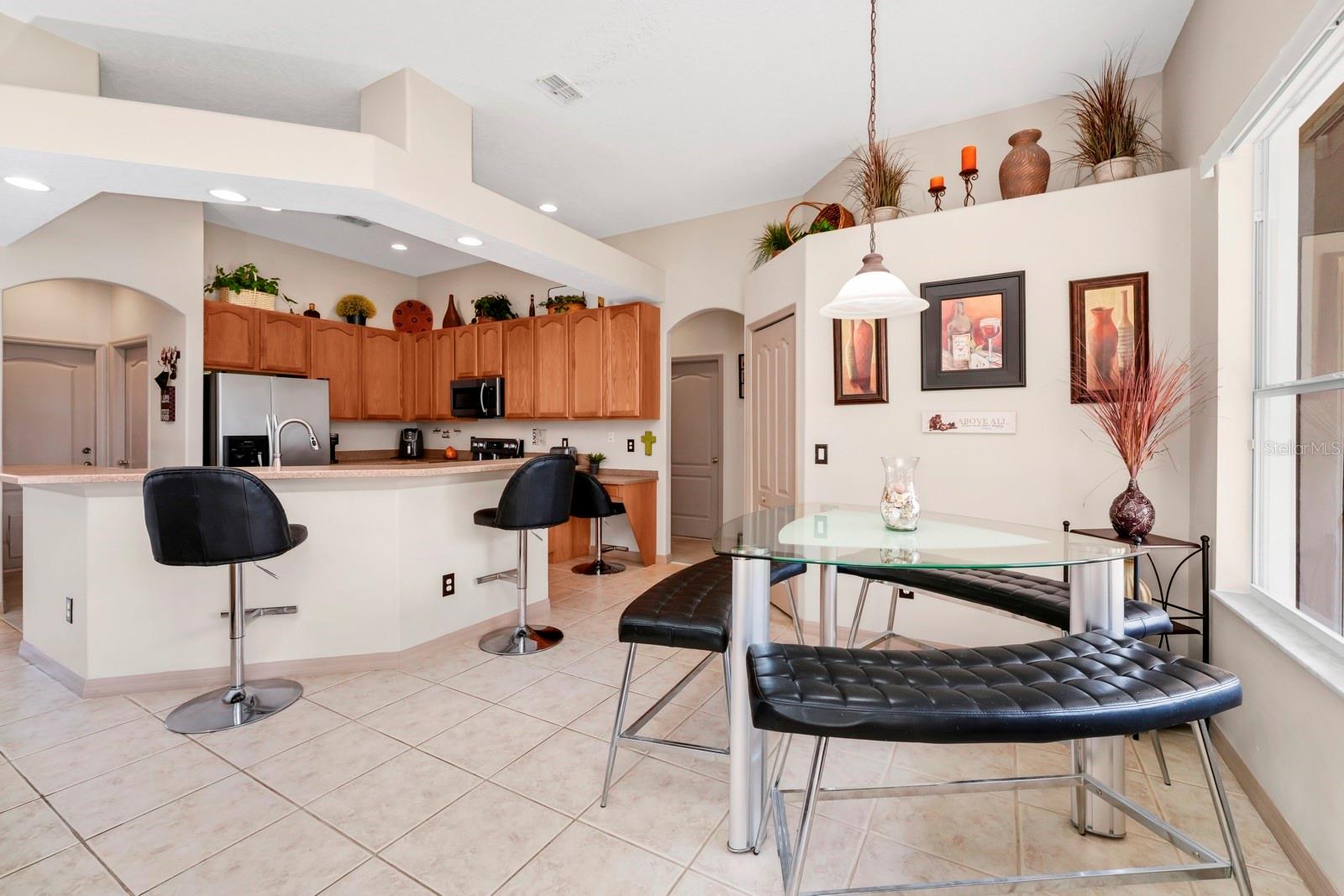18221 THORNHILL GRAND CIR