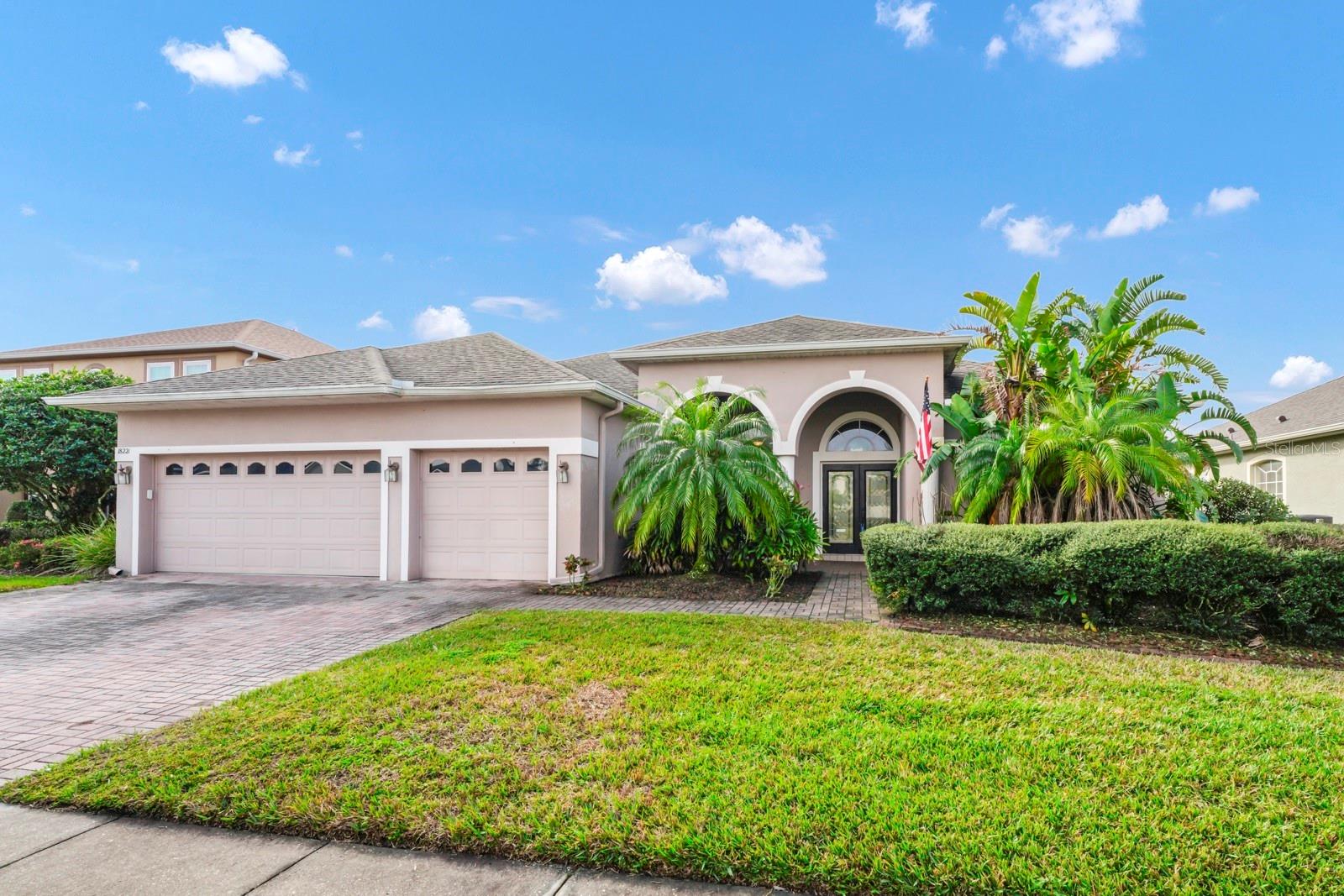 18221 THORNHILL GRAND CIR