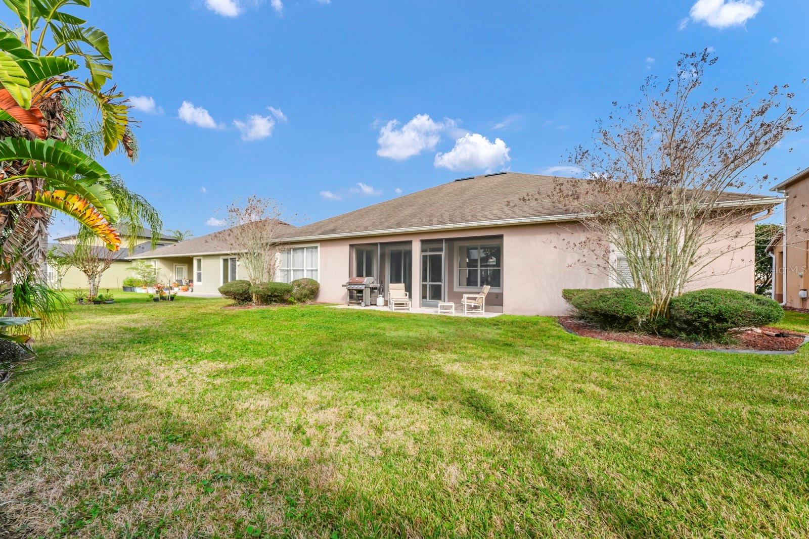 18221 THORNHILL GRAND CIR