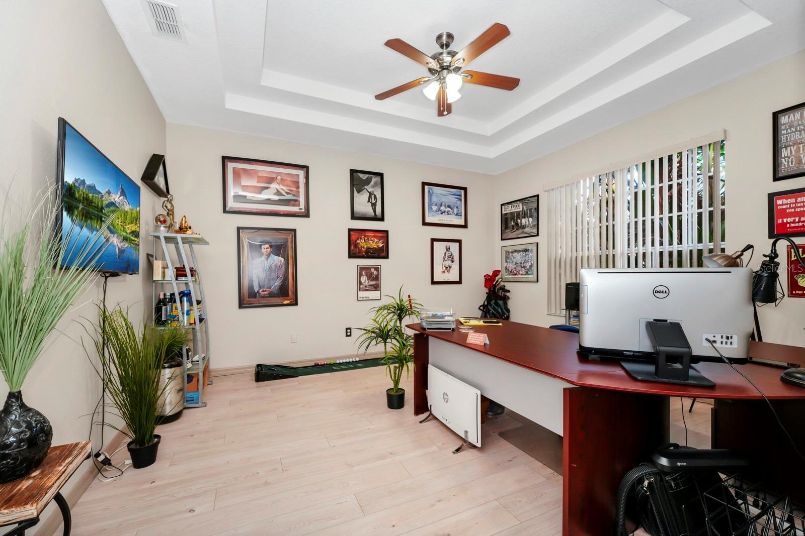 18221 THORNHILL GRAND CIR