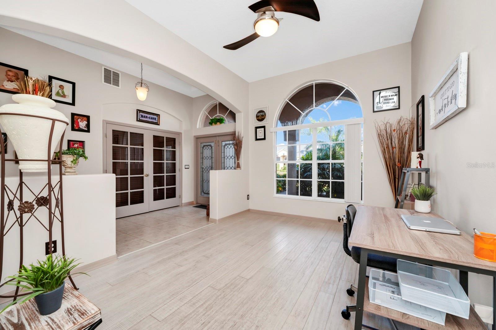 18221 THORNHILL GRAND CIR