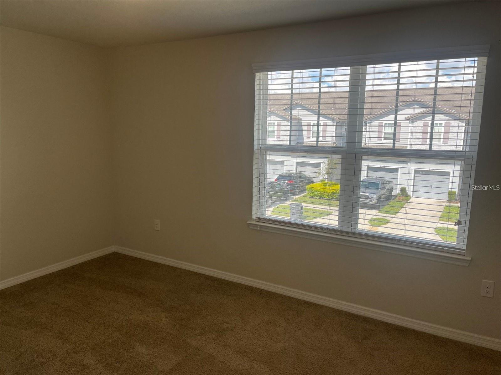 9143 HILLCROFT DR