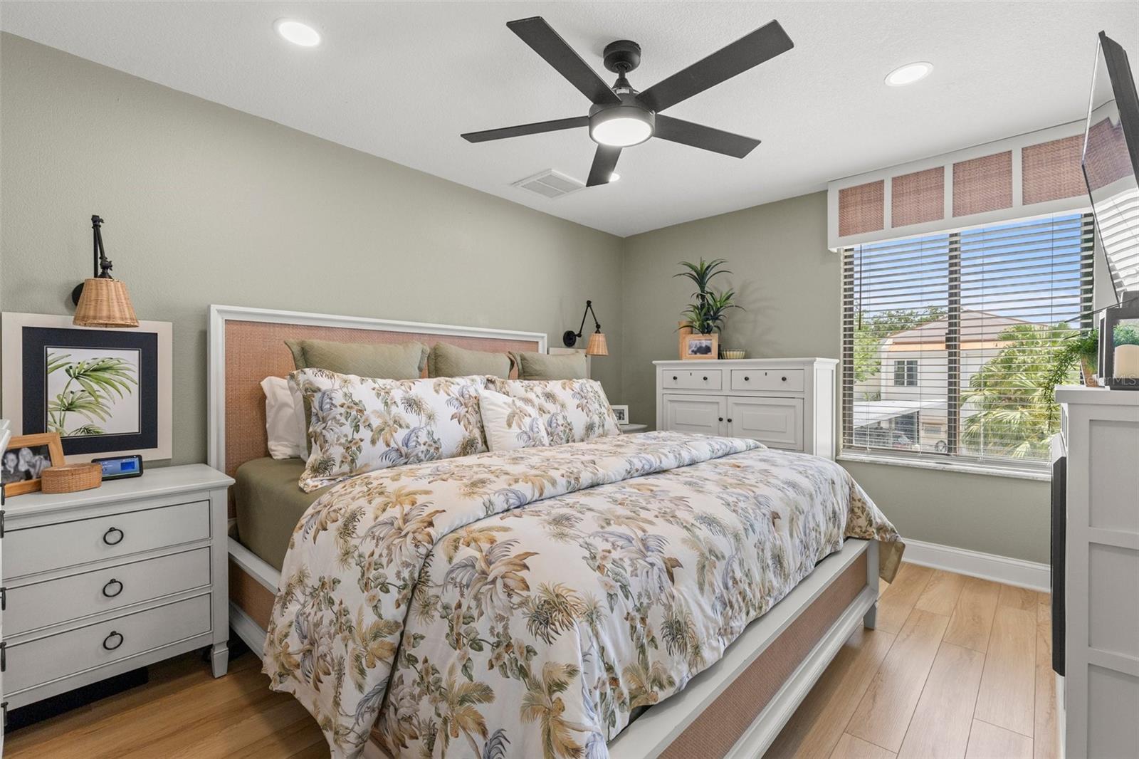 4214 HARBOR HOUSE DR