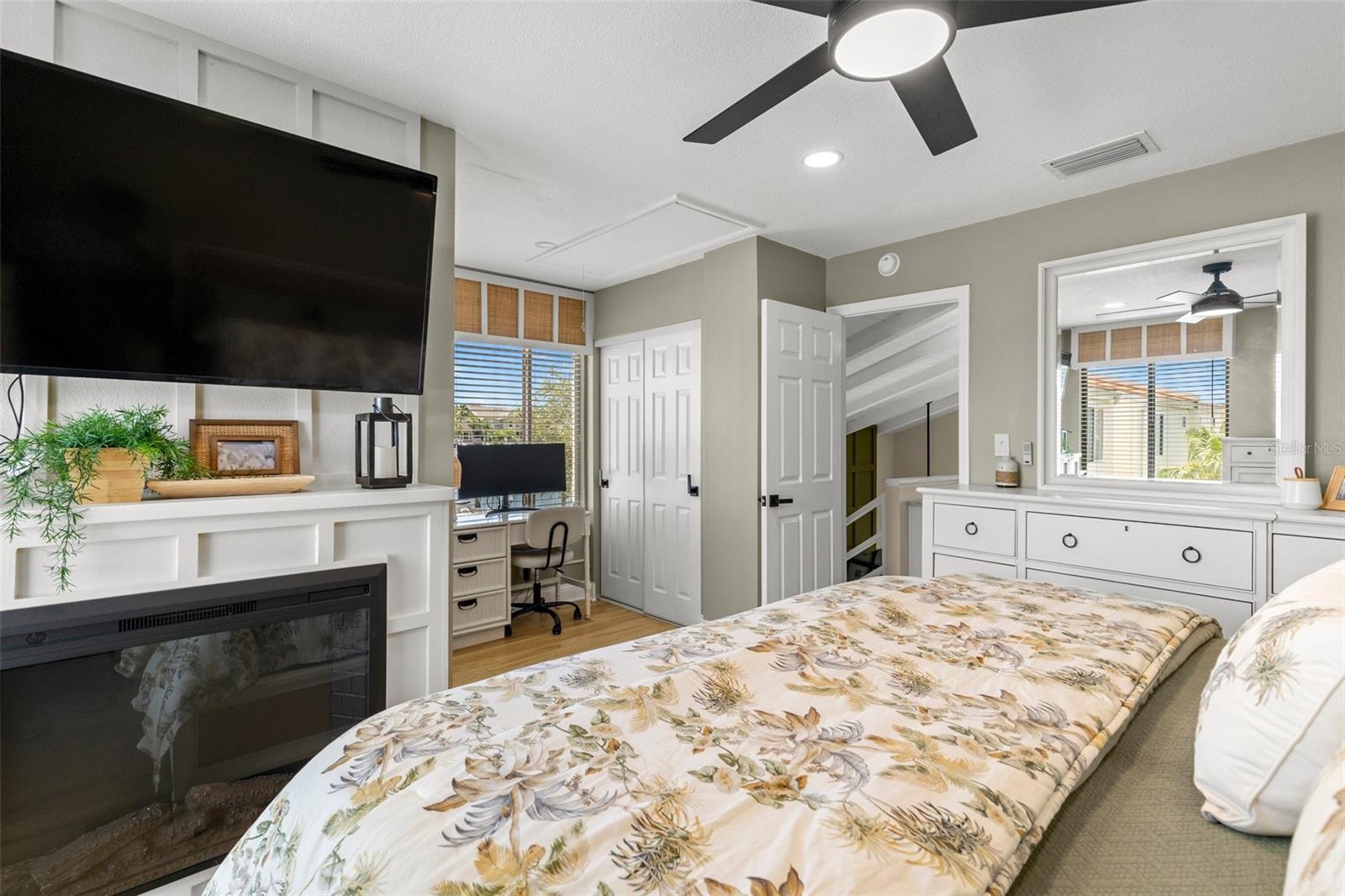 4214 HARBOR HOUSE DR