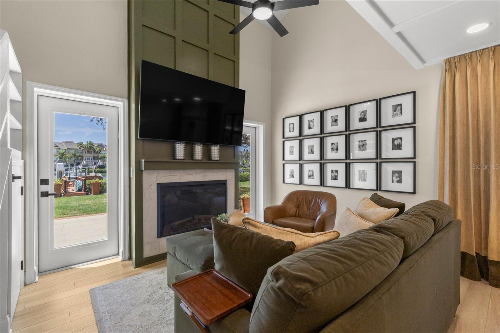 4214 HARBOR HOUSE DR