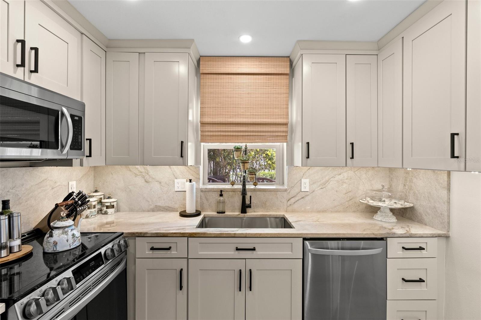 4214 HARBOR HOUSE DR