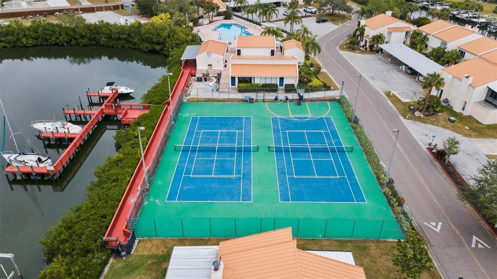 4214 HARBOR HOUSE DR