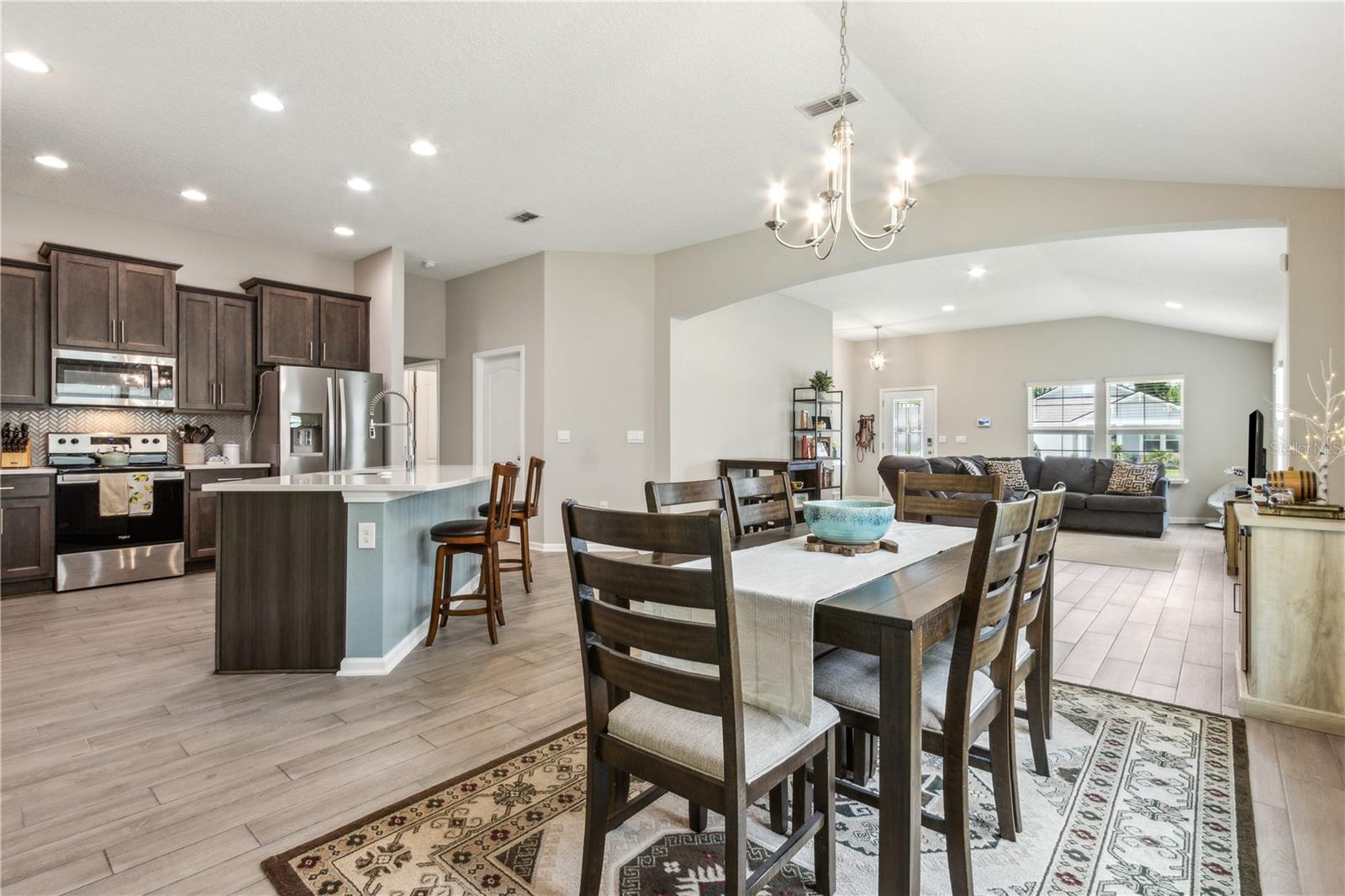 65688 EDGEWATER DR