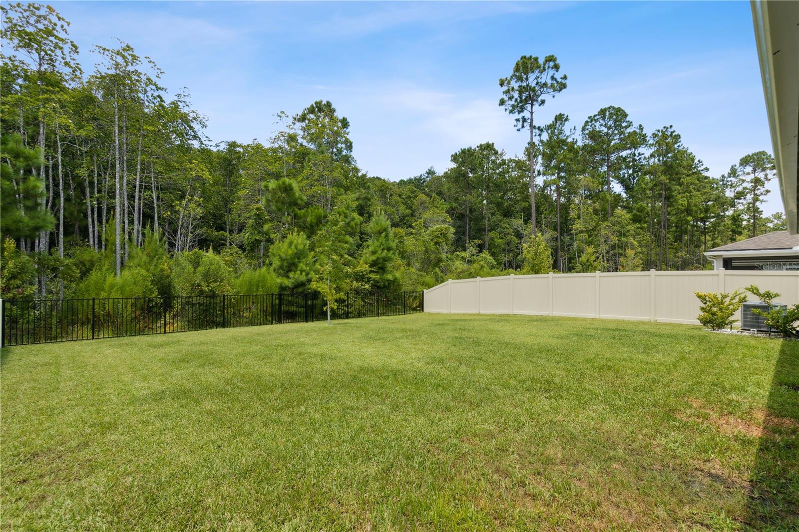 65688 EDGEWATER DR