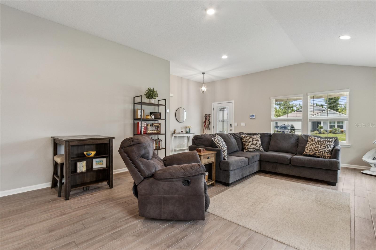 65688 EDGEWATER DR